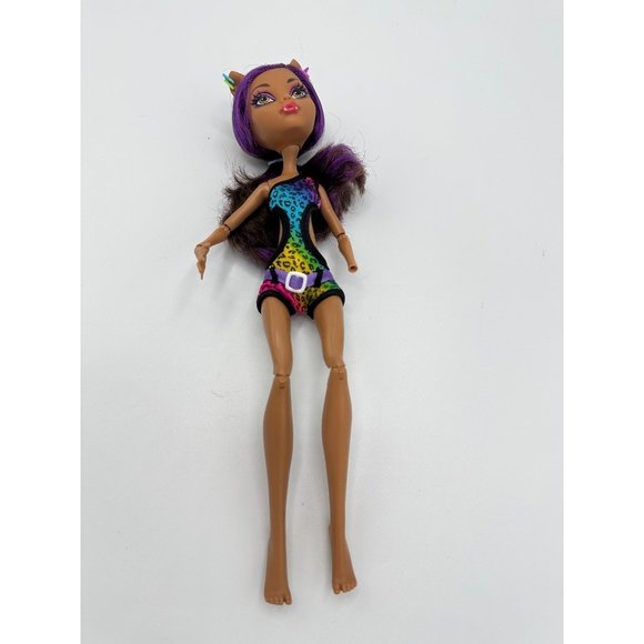 Monster High Doll Clawdeen Wolf - Picture 4 of 10
